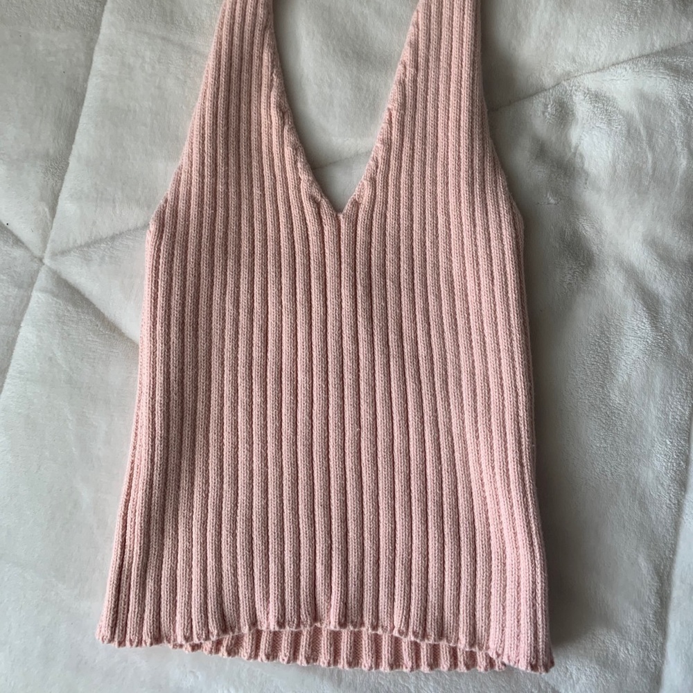 pink crop top